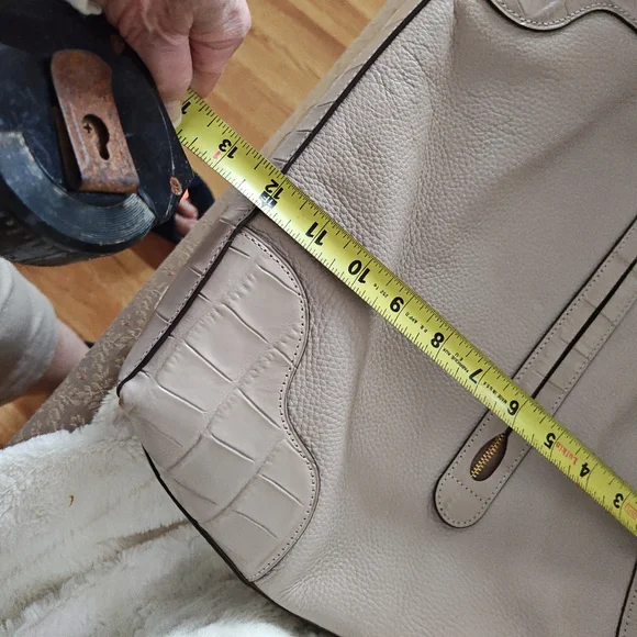 Grey Birch handbag and Wallet...MARKING ALL LISTINGS DOWN...THESE ARE PRISTINE! - Picture 9 of 11